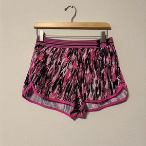5/$55 !! 🔥 Under Armour Women's Athletic Shorts in Pink and Black